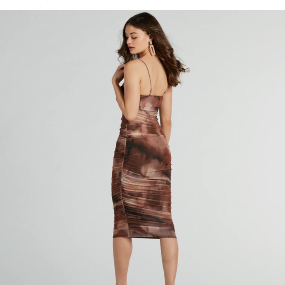 Windsor dress size small, used once - Picture 2 of 2